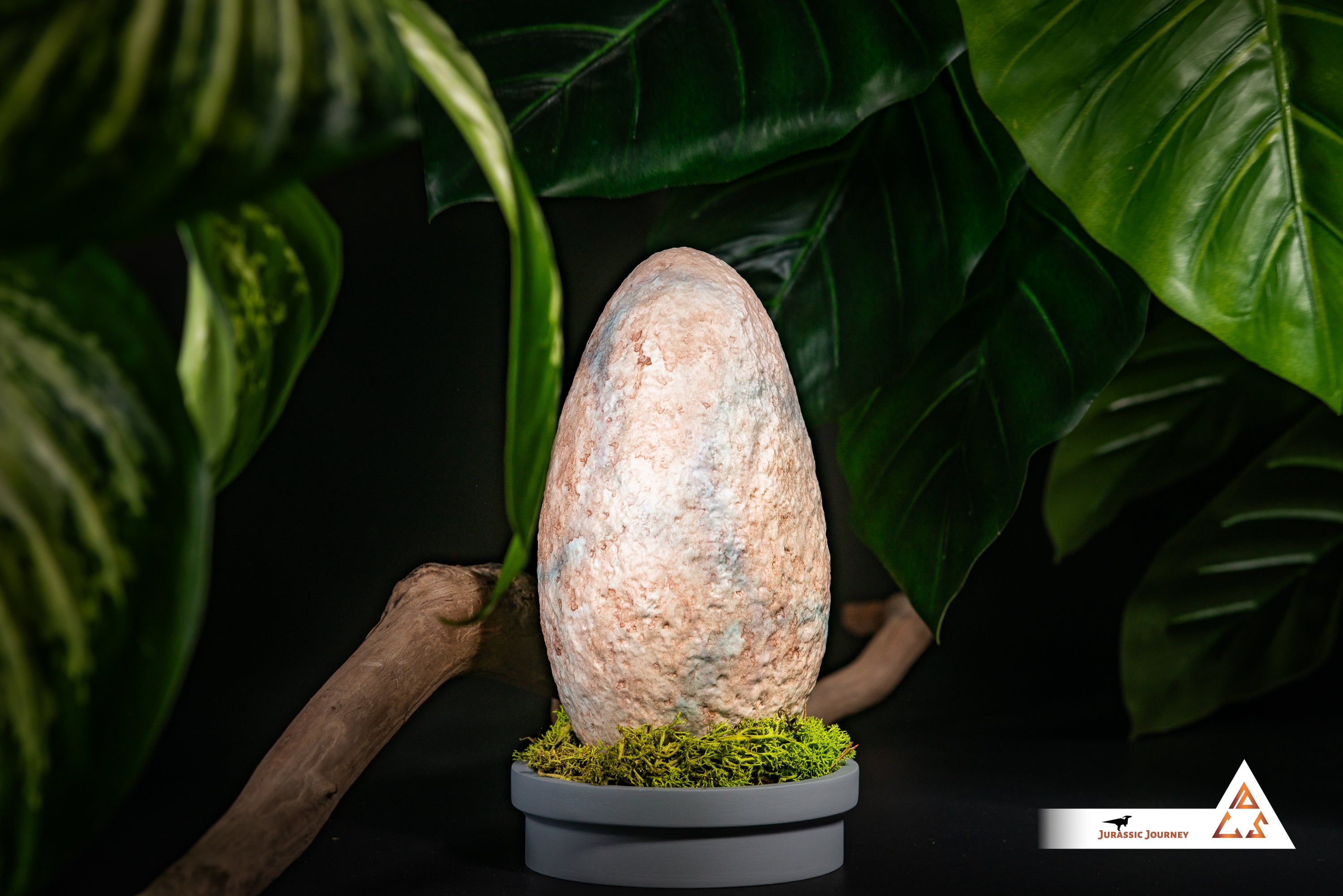 Velociraptor Egg | Lab Edition | 1:1 scale collectible item