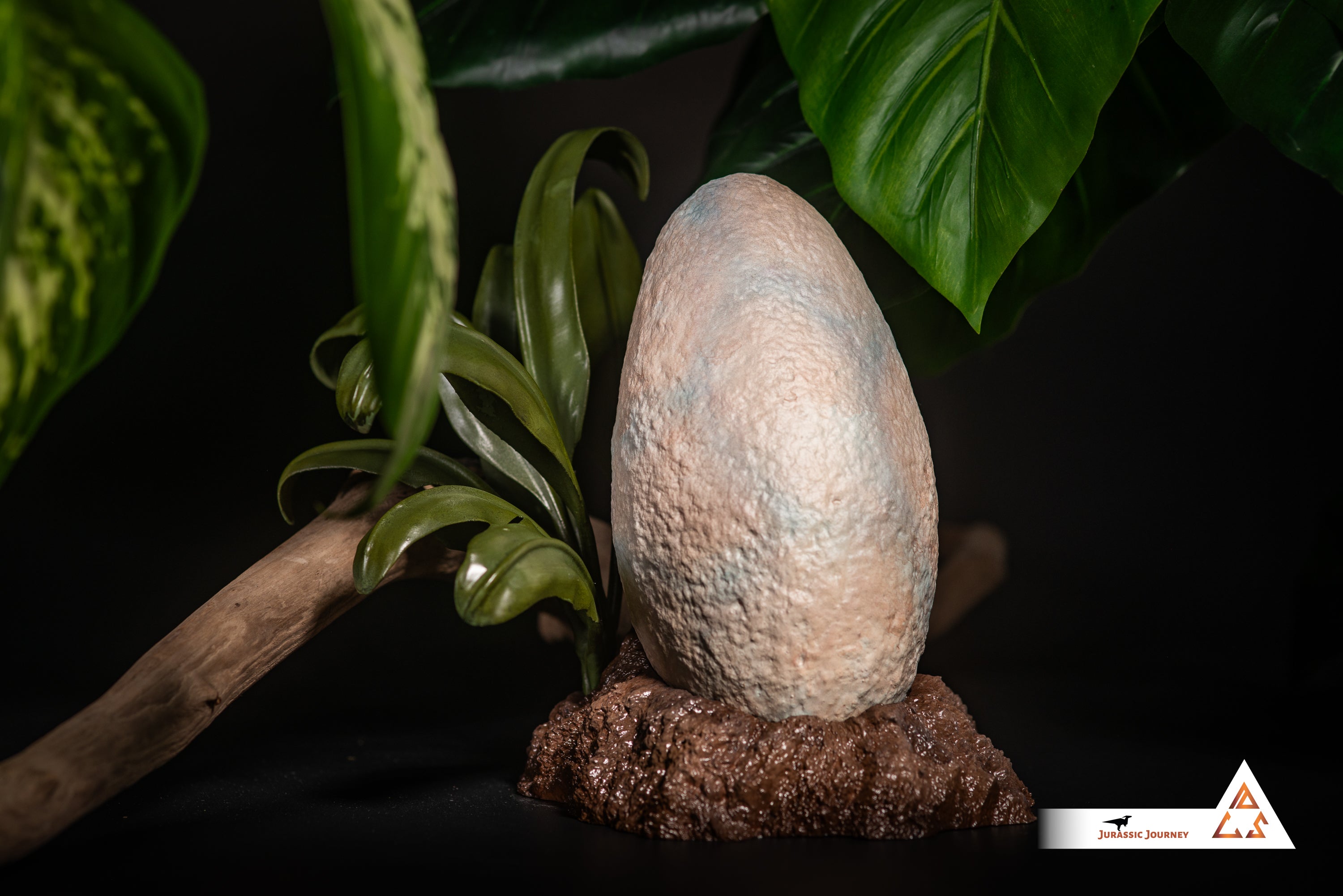 Velociraptor Egg | Mud Nest Display Edition | 1:1 scale collectible item