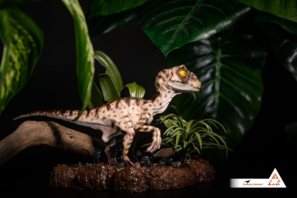 Velociraptor Baby with Mud Base | White Queen Edition | 1:1 scale collectible figure